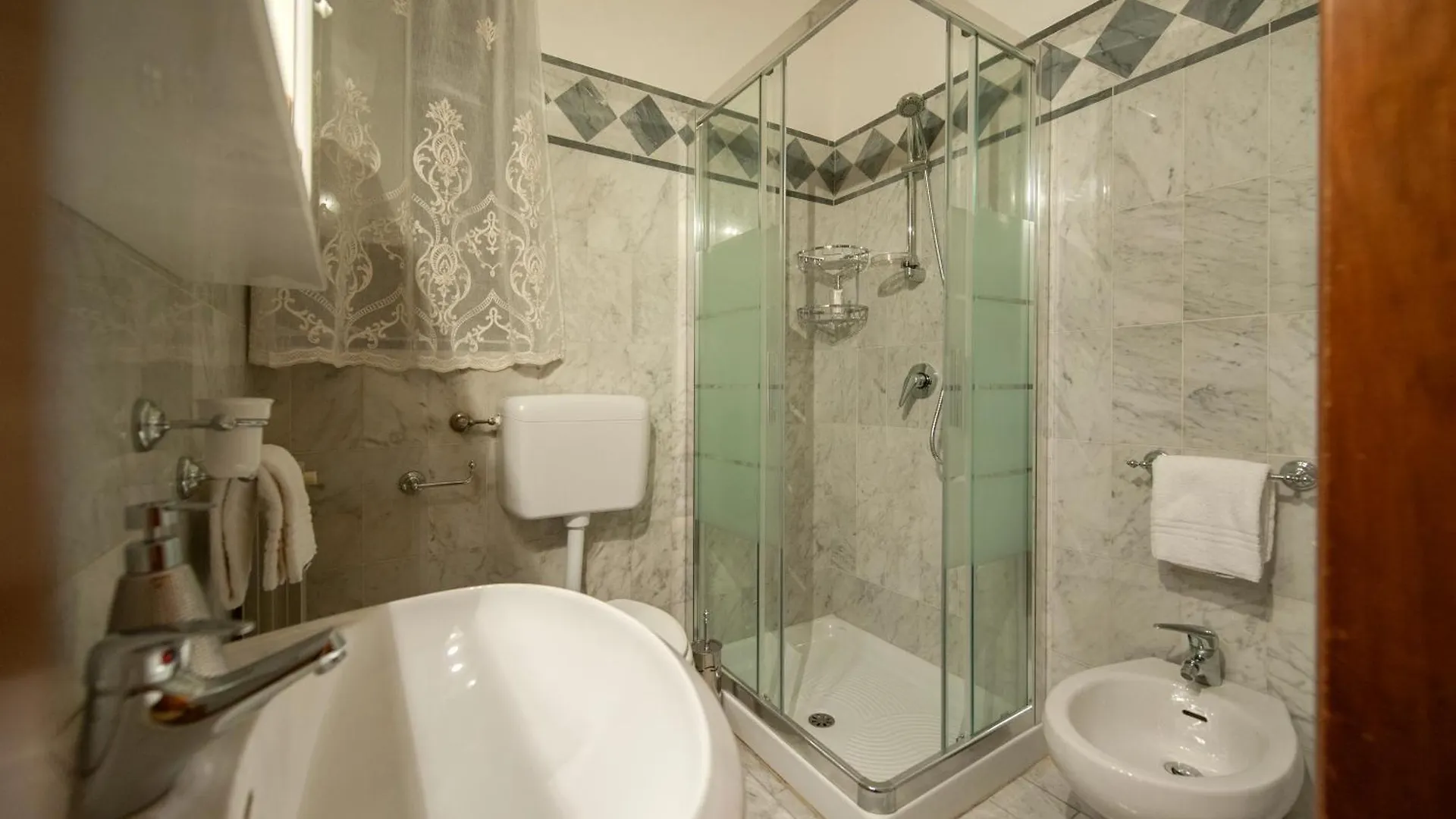Oriuolo - Flo Apartments Florence 0*,